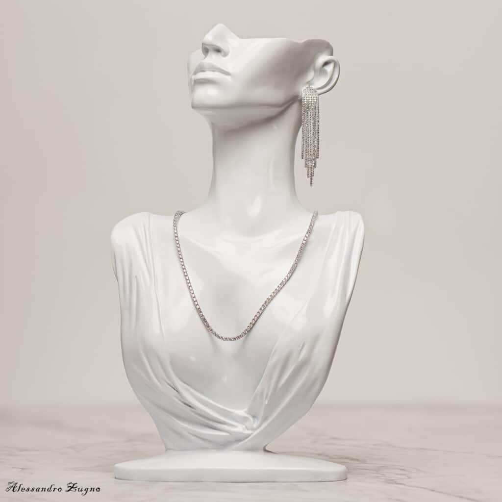 foto gioielli su busto