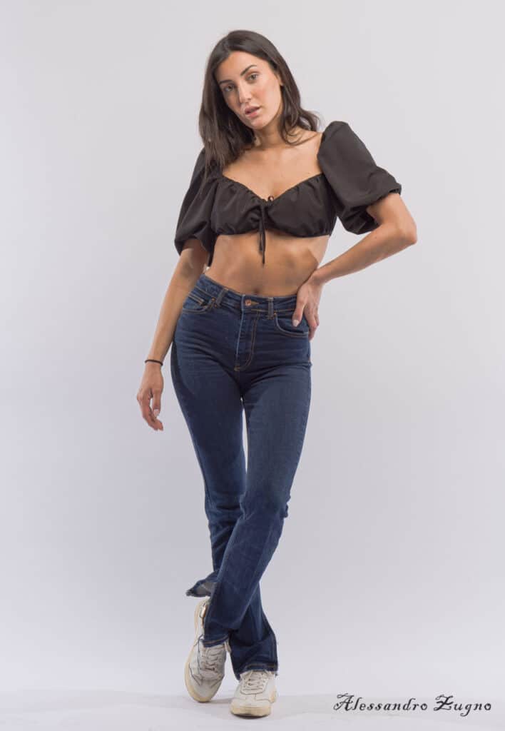 pose da modella freelance professionista
